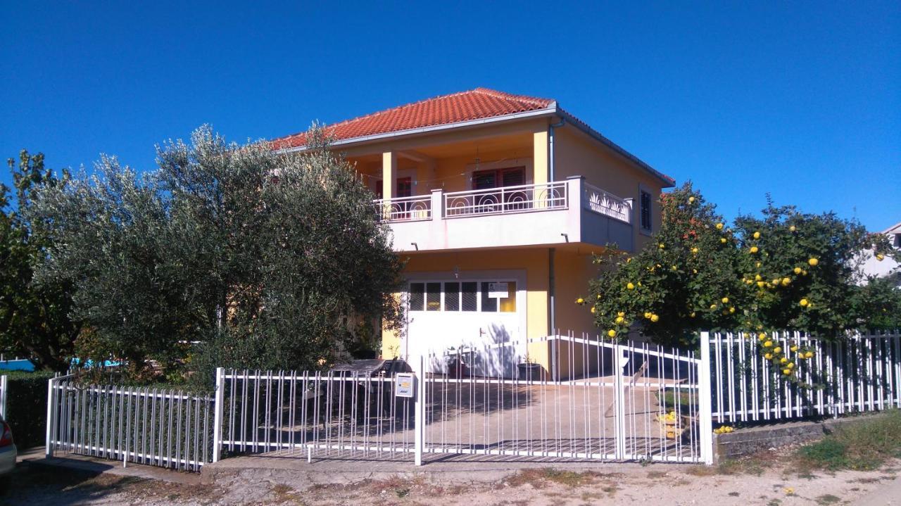 La Hacienda Dd Otel Trebin Dış mekan fotoğraf